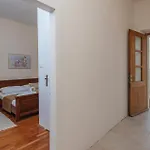 4 Bedroom Lovely In Σπίτι διακοπών *
