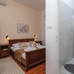 4 Bedroom Lovely In Σπίτι διακοπών Orebić