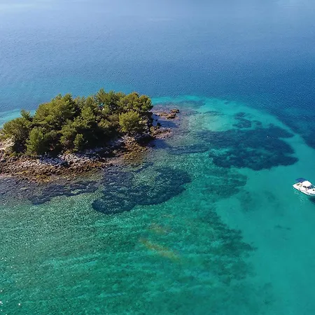 度假居 4 Bedroom Lovely In 奥瑞比克