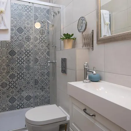 度假居 4 Bedroom Lovely In