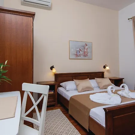 度假居 4 Bedroom Lovely In