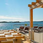 Дом отдыха 4 Bedroom Lovely In *