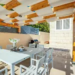 4 Bedroom Lovely In Дом отдыха *