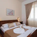 4 Bedroom Lovely In *