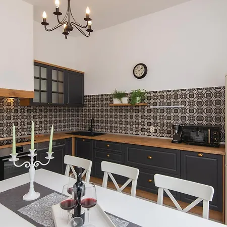 4 Bedroom Lovely In Дом отдыха *