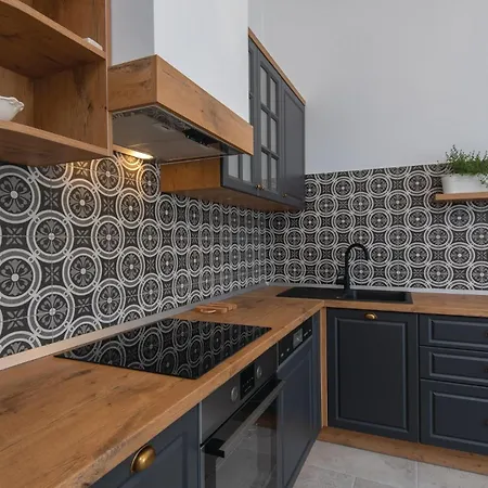 4 Bedroom Lovely In Дом отдыха Оребич