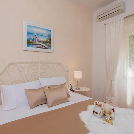 Дом отдыха 4 Bedroom Lovely In *