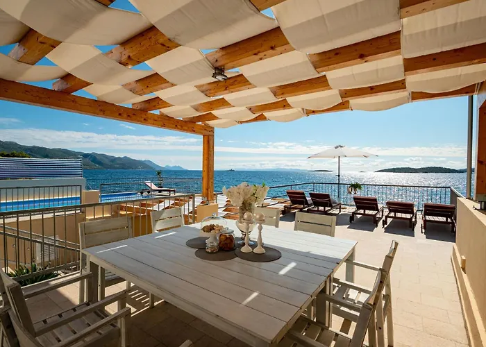 4 Bedroom Lovely In *