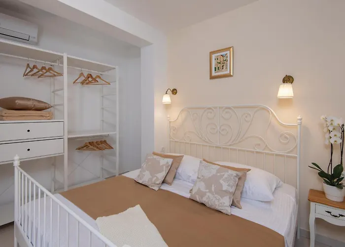 4 Bedroom Lovely In *