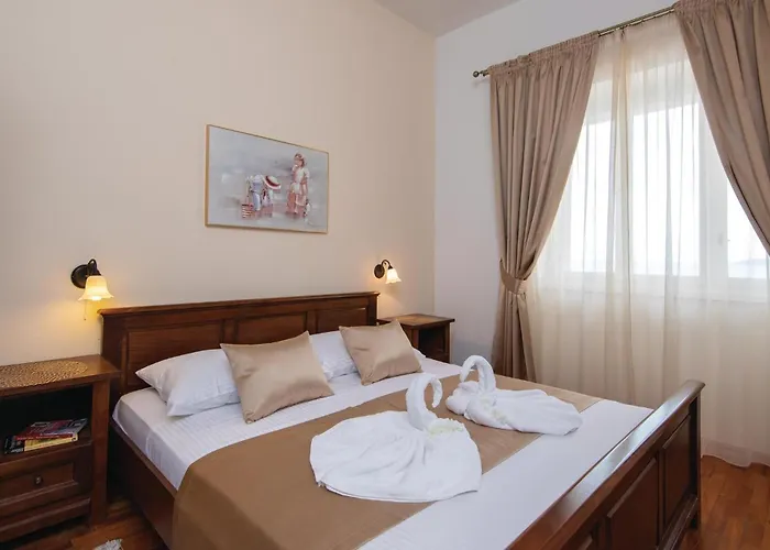 4 Bedroom Lovely In *